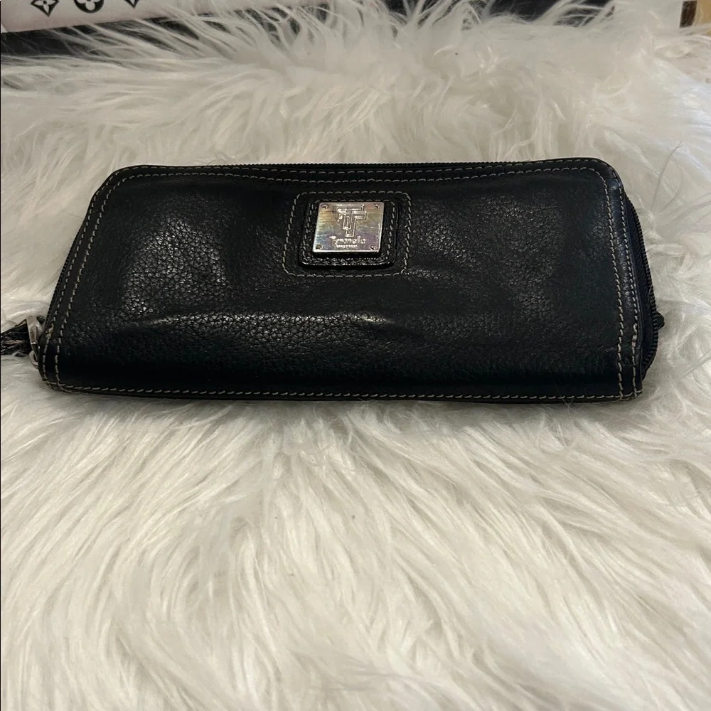 Tignanello Black Pebbled Leather Zip Around Wallet Organizer Continental Clutch
